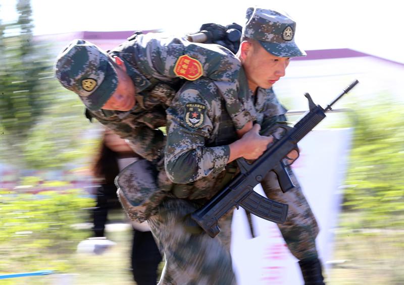 朱日和基地面積是否夠用，軍事訓(xùn)練場(chǎng)的挑戰(zhàn)與機(jī)遇，朱日和基地所面臨的挑戰(zhàn)與機(jī)遇，訓(xùn)練場(chǎng)面積是否足夠？