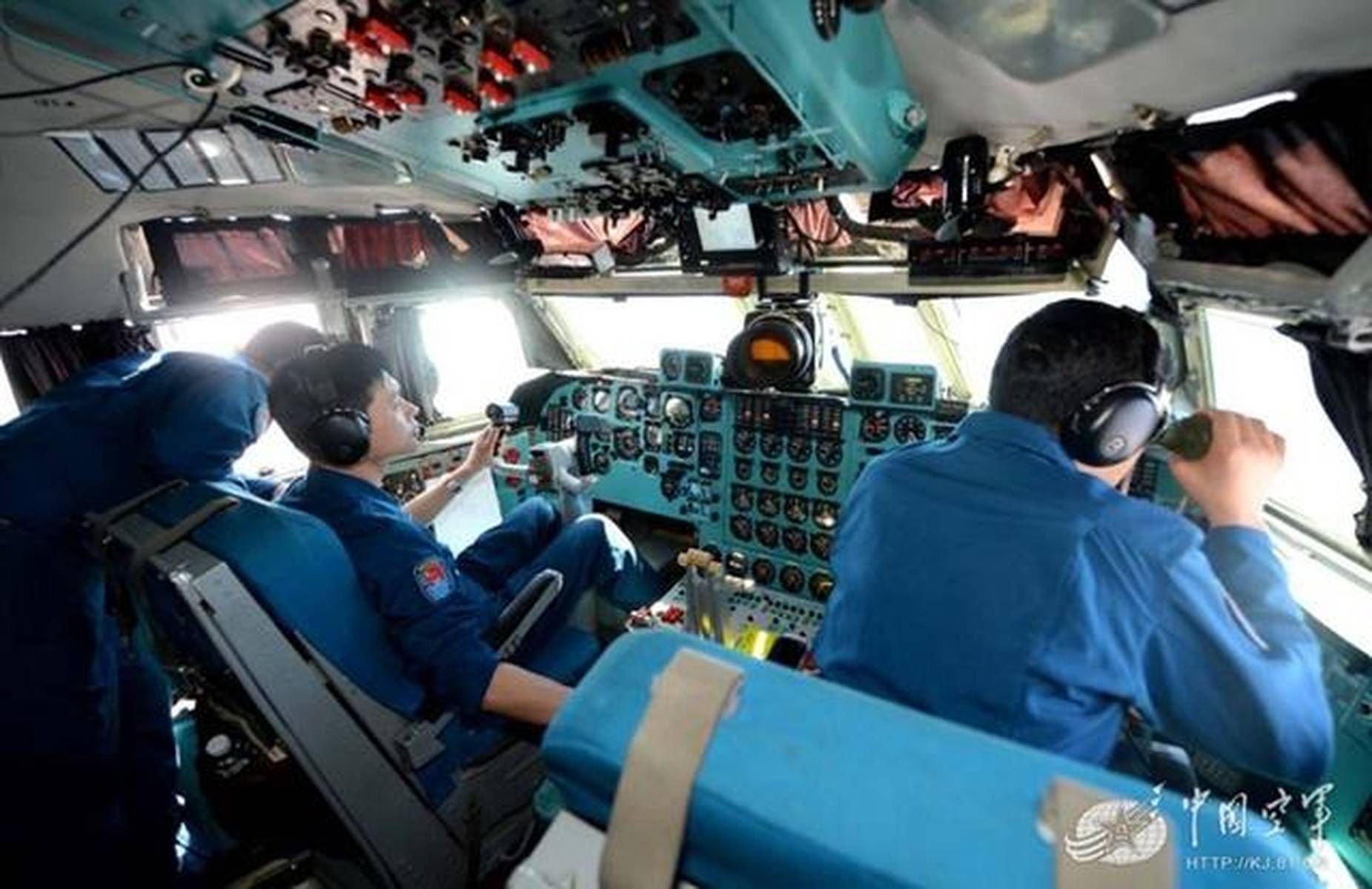 直-18運輸機艙，空中物流的新時代，直-18運輸機艙，空中物流新時代的領(lǐng)航者