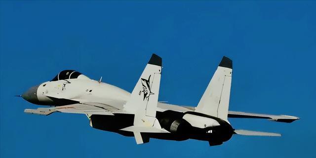殲-15，空優(yōu)戰(zhàn)機(jī)的杰出代表，殲-15，空優(yōu)戰(zhàn)機(jī)杰出代表風(fēng)采展示