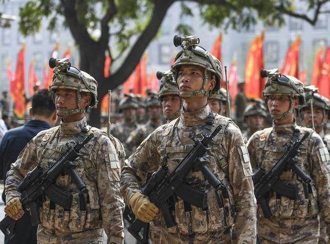 最新星空迷彩服圖片，時尚與軍事的完美融合，星空迷彩服，時尚與軍事的絕美交融圖片大賞