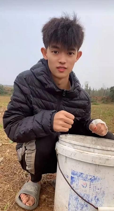 蘇-30圖片，探索強大戰(zhàn)斗機的魅力與性能，蘇-30戰(zhàn)斗機，探索強大性能與魅力所在