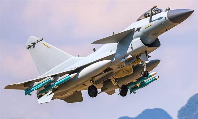 雙發(fā)殲-10重型戰(zhàn)斗機(jī)，中國空中力量的璀璨明珠，雙發(fā)殲-10重型戰(zhàn)斗機(jī)，中國空中力量的驕傲之巔