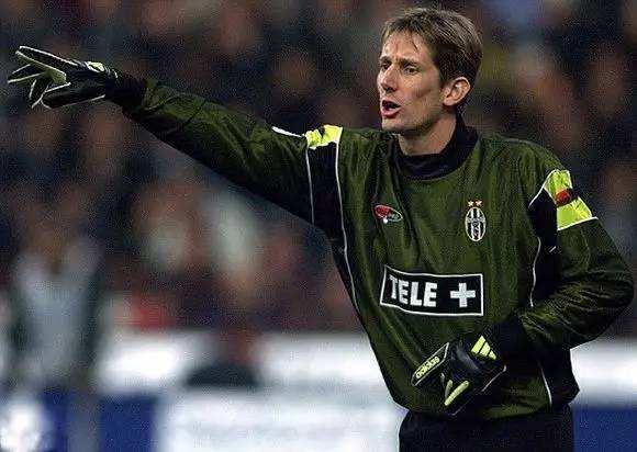 范德薩在尤文圖斯時(shí)期的圖片，一種時(shí)代的記憶與足球的情懷，范德薩在尤文圖斯時(shí)期的經(jīng)典瞬間，時(shí)代記憶與足球情懷的交融