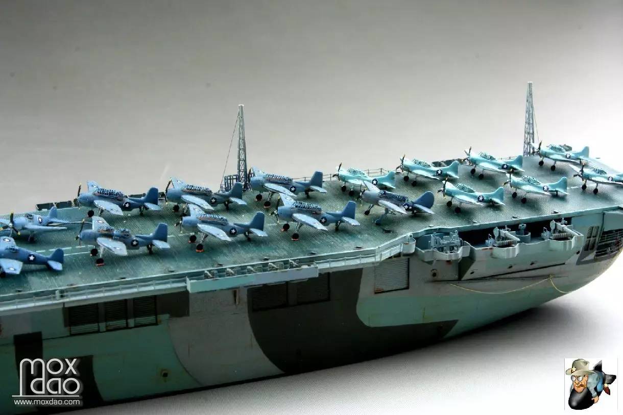 突擊者號航空母艦模型，深度探索與賞析，突擊者號航空母艦模型，深度探索與細致賞析
