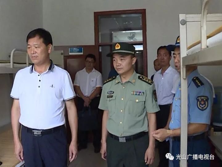 空降兵第15軍133團政委，英勇忠誠的軍隊領袖，空降兵第15軍133團政委，英勇忠誠的軍隊領袖風采