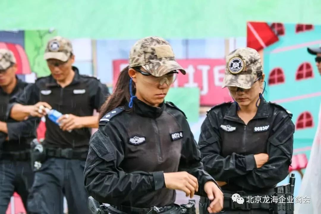 北京市公安局反恐怖和特警總隊(duì)的職責(zé)與擔(dān)當(dāng)，北京市反恐怖和特警總隊(duì)職責(zé)與擔(dān)當(dāng)揭秘