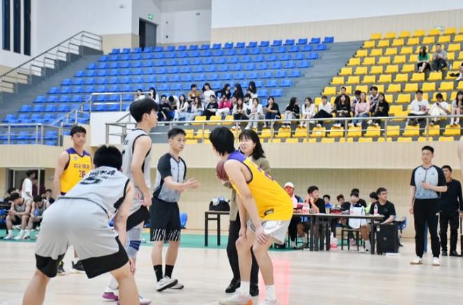 男生身高180能否進(jìn)入儀仗隊(duì)，探究身高與選拔標(biāo)準(zhǔn)的關(guān)系，男生身高180能否進(jìn)入儀仗隊(duì)，身高與選拔標(biāo)準(zhǔn)深度解析