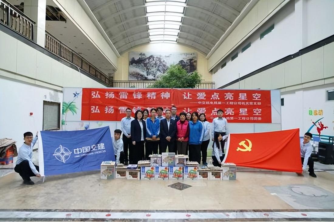 星空迷彩19式戰(zhàn)術(shù)背心，現(xiàn)代作戰(zhàn)裝備的新標(biāo)桿，星空迷彩19式戰(zhàn)術(shù)背心，現(xiàn)代作戰(zhàn)裝備的新標(biāo)桿典范