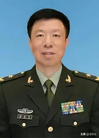 關(guān)于我國(guó)2023年現(xiàn)役上將人數(shù)及其成員的文章，揭秘中國(guó)現(xiàn)役上將人數(shù)及成員名單，2023最新概況分析