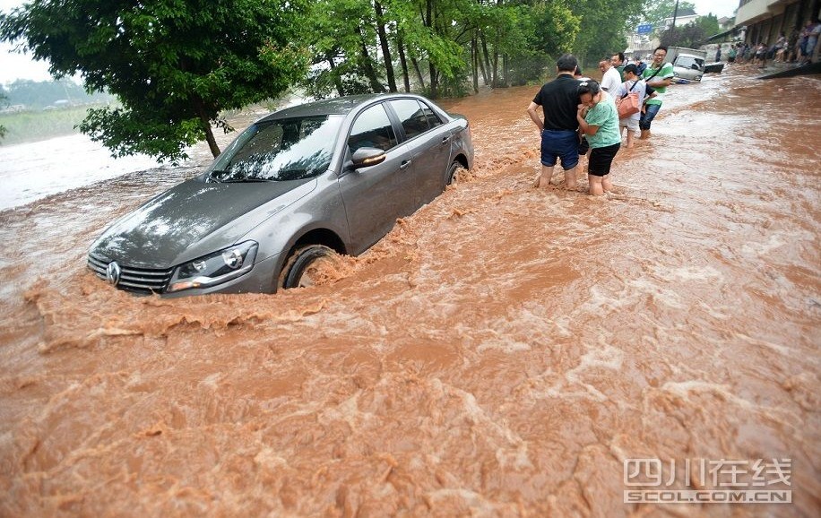 四川多地暴雨，挑戰(zhàn)與應(yīng)對(duì)，四川多地暴雨來(lái)襲，挑戰(zhàn)與應(yīng)對(duì)策略