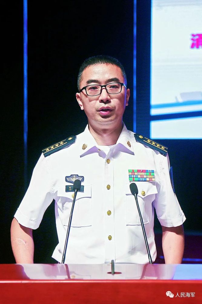 海軍潘立新簡介，一位海軍英雄的輝煌歷程，海軍英雄潘立新的輝煌歷程簡介