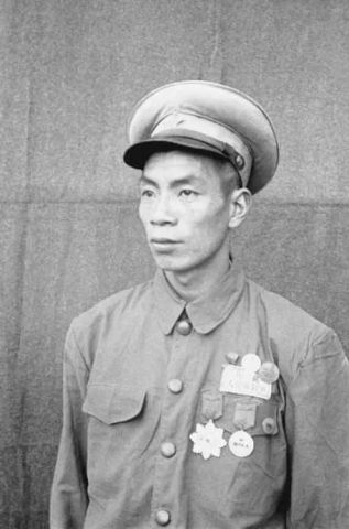 不朽的英雄楊根思，英勇無畏，精神永存，楊根思，英勇無畏，精神永存的不朽英雄