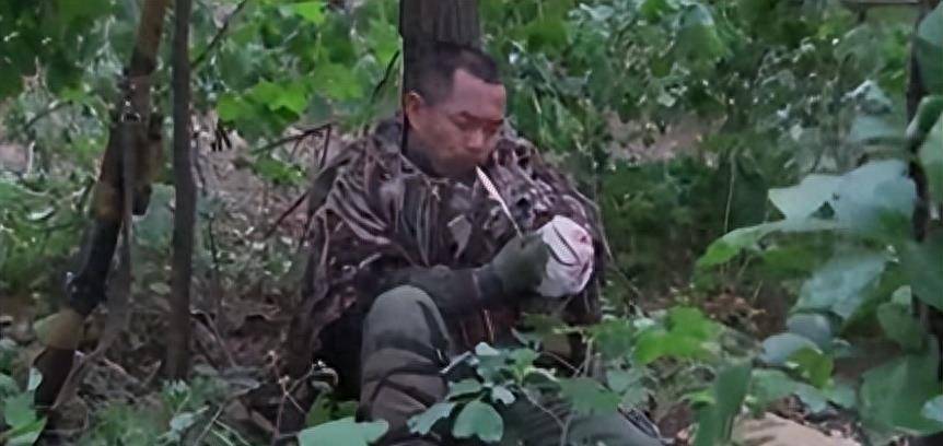 把手雷放到褲襠里會(huì)怎么樣？，褲襠藏雷，危險(xiǎn)行為揭秘
