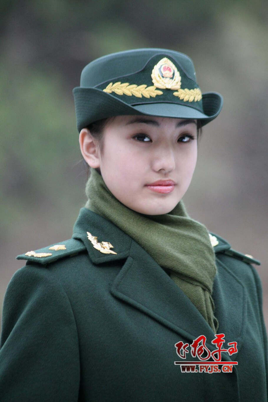 最美女兵亮相，英勇與美麗的完美結(jié)合，最美女兵亮相，英勇與美麗的極致融合