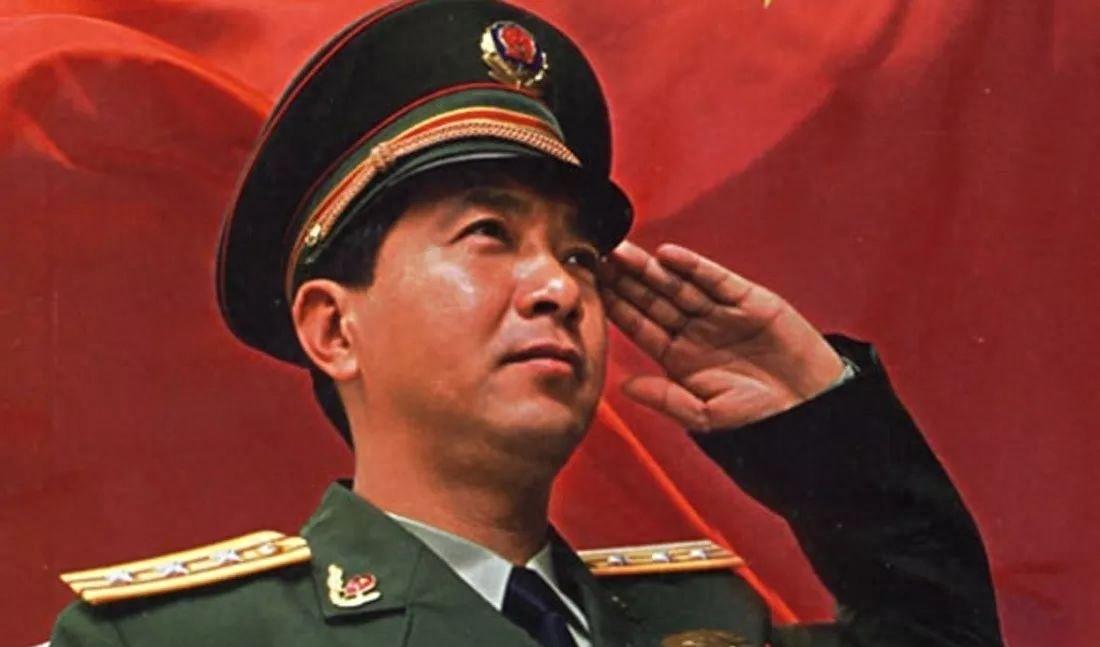 戰(zhàn)斗英雄丁曉兵簡(jiǎn)介，戰(zhàn)斗英雄丁曉兵，英勇事跡簡(jiǎn)介