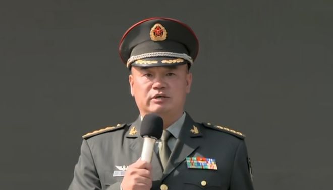 張洪杰，三軍儀仗隊(duì)中的卓越副大隊(duì)長(zhǎng)，張洪杰，三軍儀仗隊(duì)副大隊(duì)長(zhǎng)卓越風(fēng)采