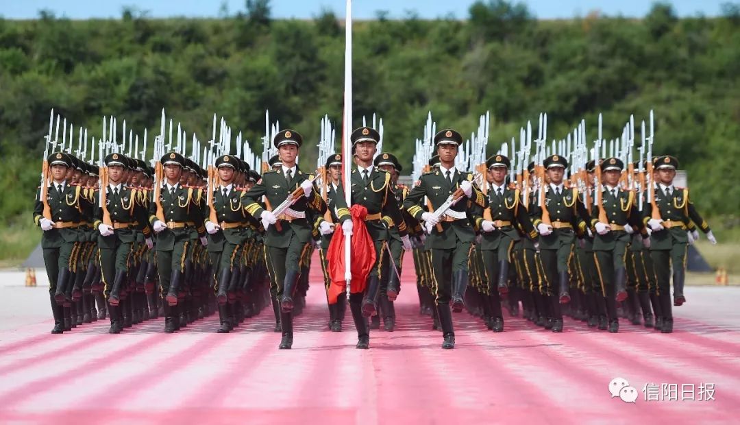 閱兵儀式方陣，榮耀與力量的展現(xiàn)，閱兵儀式方陣，榮耀與力量的輝煌展現(xiàn)