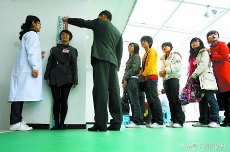 女兵軍檢經(jīng)歷，挑戰(zhàn)與成長(zhǎng)，女兵軍檢之旅，挑戰(zhàn)與成長(zhǎng)之路