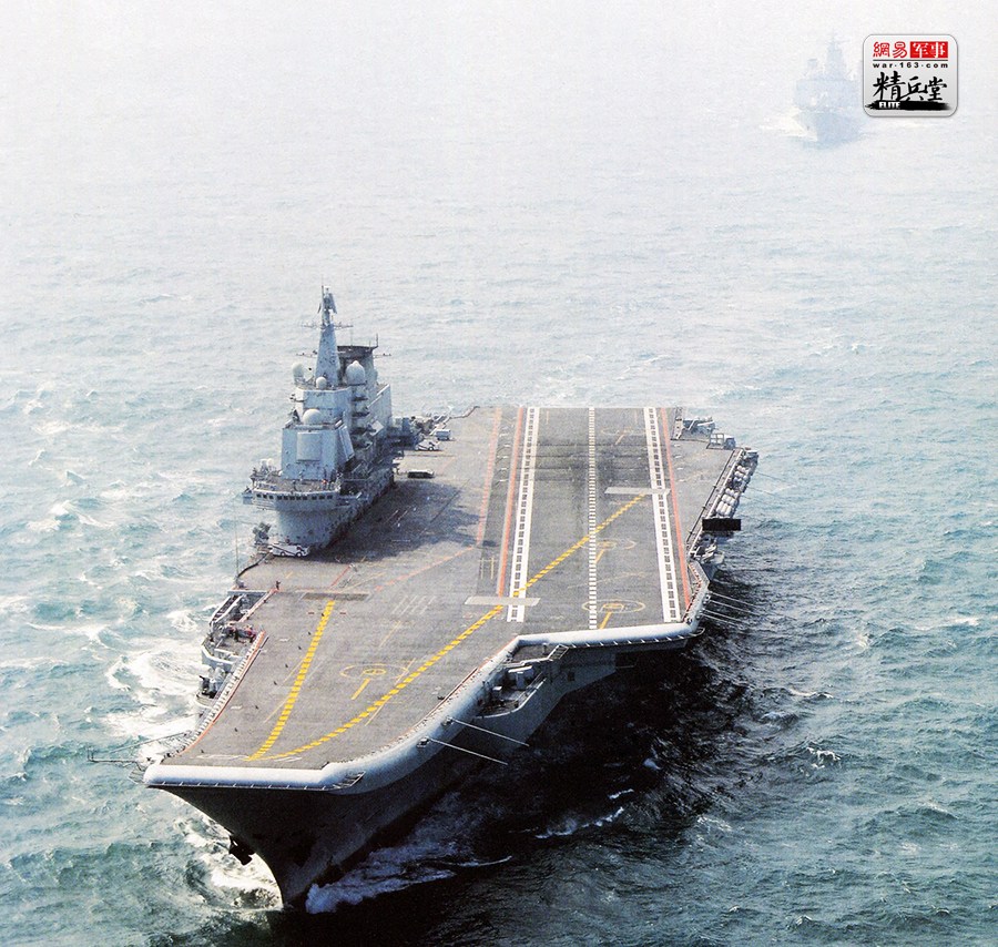 遼寧艦滿載排水量