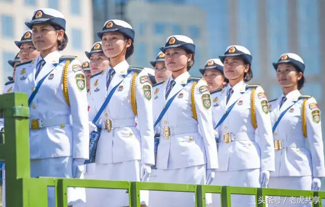 勝利大閱兵，一道展現(xiàn)國(guó)家力量的壯麗風(fēng)景線，億萬(wàn)觀眾矚目觀看，勝利大閱兵，展現(xiàn)國(guó)家力量的壯麗風(fēng)景線，億萬(wàn)目光聚焦矚目