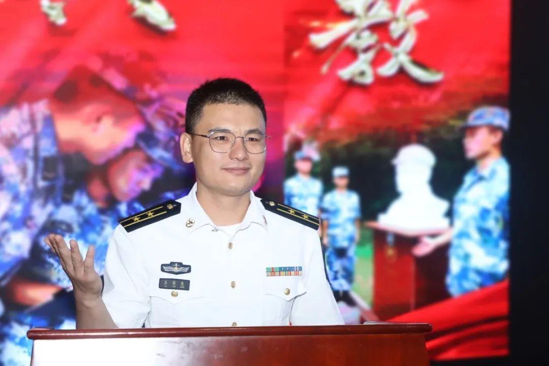 中國海軍艦隊(duì)，走向深藍(lán)的力量與榮耀，中國海軍艦隊(duì)，深藍(lán)征途的力量與榮耀