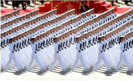 2009年閱兵式中的水兵方隊(duì)，榮耀與力量的展現(xiàn)，2009年閱兵式中的水兵方隊(duì)，榮耀與力量的交匯