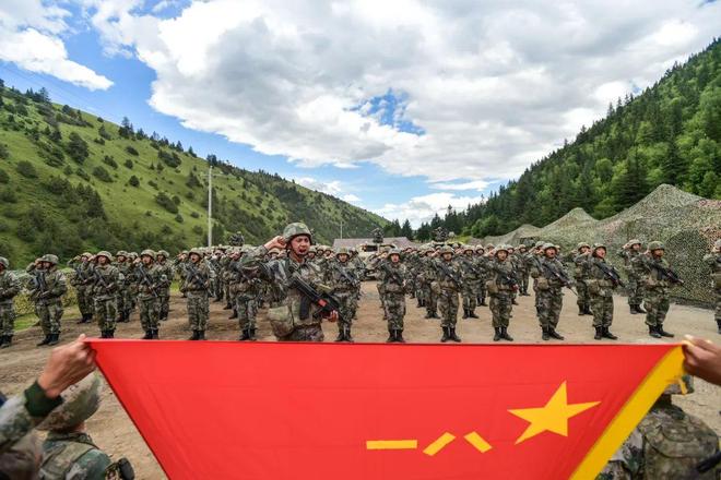 第十四集團(tuán)軍軍旗，榮耀與傳承的象征，第十四集團(tuán)軍軍旗，榮耀傳承的象征