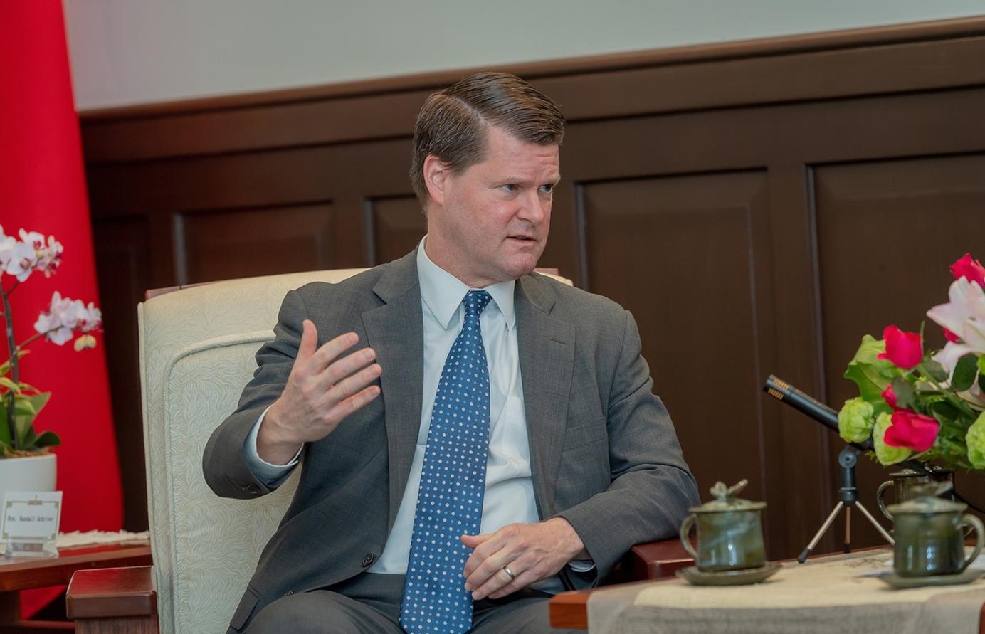 取決于具體內容的側重）