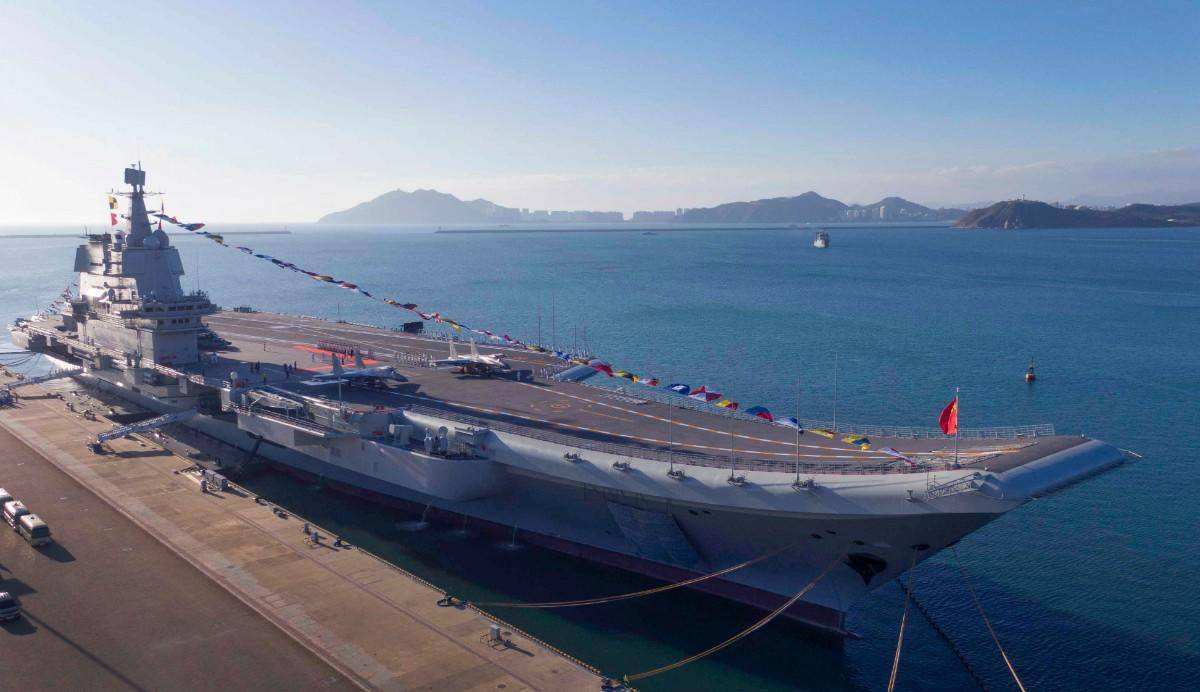山東艦下水到海試，中國(guó)海軍新一代航母的崛起之路，中國(guó)海軍新一代航母山東艦下水到海試的崛起之路