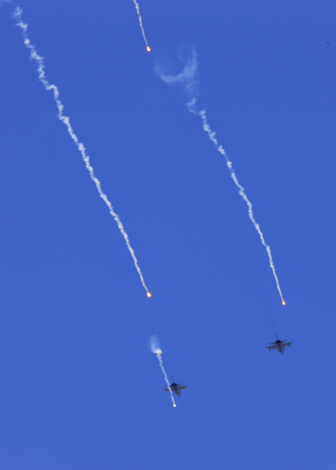 中國空軍裝備空射誘餌系統(tǒng)，戰(zhàn)略防御與作戰(zhàn)能力的雙重提升，中國空軍裝備空射誘餌系統(tǒng)，戰(zhàn)略防御與作戰(zhàn)能力雙重強(qiáng)化