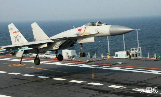 殲-15航母艦載機(jī)成功著艦，中國(guó)海軍航空兵力量的里程碑事件，殲-15航母艦載機(jī)成功著艦，中國(guó)海軍航空兵力量的重大里程碑事件