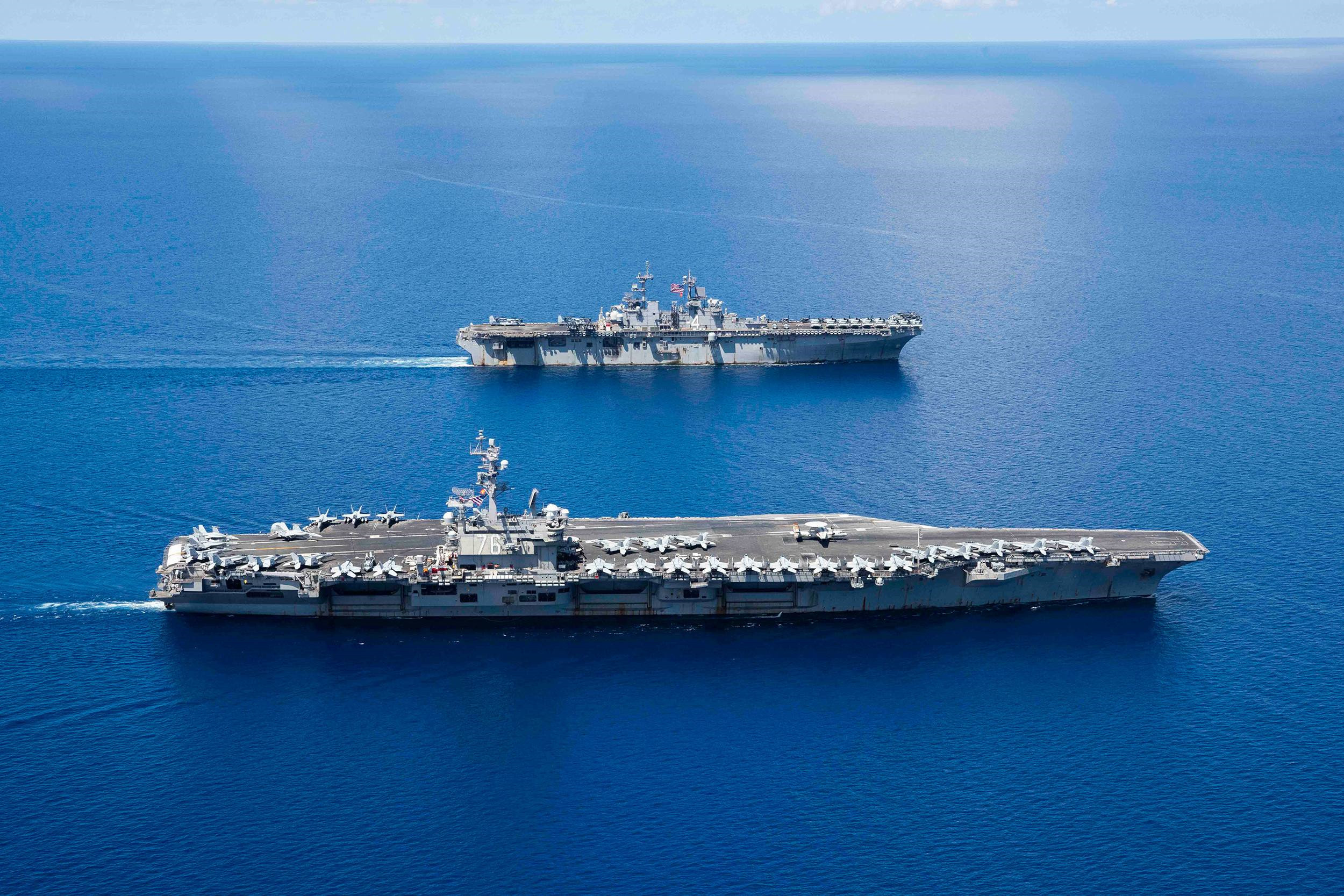 黃蜂級兩棲攻擊艦與航母的區(qū)別，黃蜂級兩棲攻擊艦與航母的差異性解析