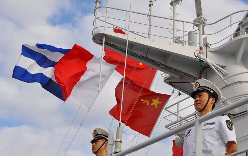 中國人民解放軍軍旗確定的歷程與意義，中國人民解放軍軍旗確定歷程及其深遠(yuǎn)意義