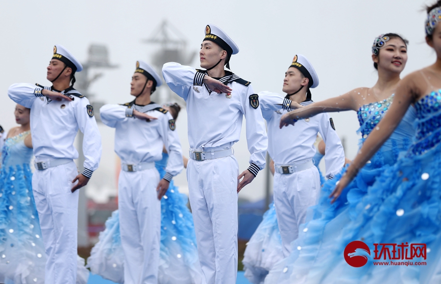中國海軍70周年軍樂——榮耀與力量的交響曲，中國海軍70周年軍樂盛典，榮耀與力量的交響