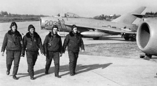 中國空軍成立時(shí)間及其歷史沿革，中國空軍成立歷史沿革概覽