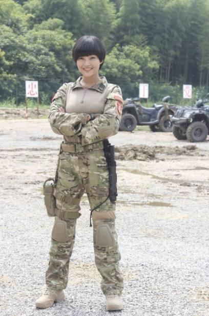 真實(shí)的女特種兵，榮耀與犧牲的交織，真實(shí)女特種兵，榮耀與犧牲的輝映之路