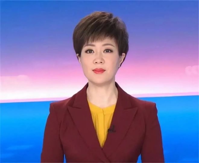 王月，軍事報(bào)道中的璀璨星辰，王月，軍事報(bào)道中的閃耀之星