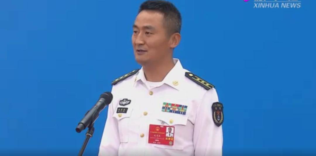 井岡山艦艦長楊揚(yáng)的卓越生涯——一位海軍將領(lǐng)的簡歷，井岡山艦艦長楊揚(yáng)的輝煌歷程，海軍將領(lǐng)的生涯傳記