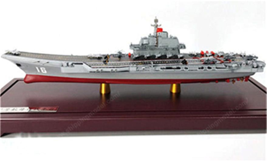 探究侵略者航空母艦?zāi)Ｐ停瑲v史、制造與收藏價(jià)值，侵略者航空母艦?zāi)Ｐ?，歷史、制造與收藏價(jià)值探究
