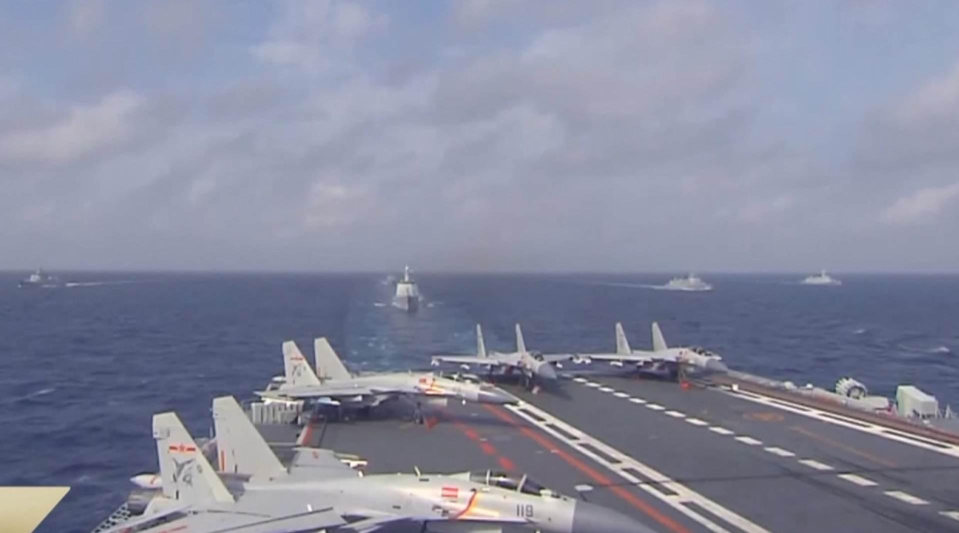 鷹擊-21反艦導(dǎo)彈，強(qiáng)大的反艦利器與軍事科技典范，鷹擊-21反艦導(dǎo)彈，強(qiáng)大反艦利器與尖端軍事科技典范