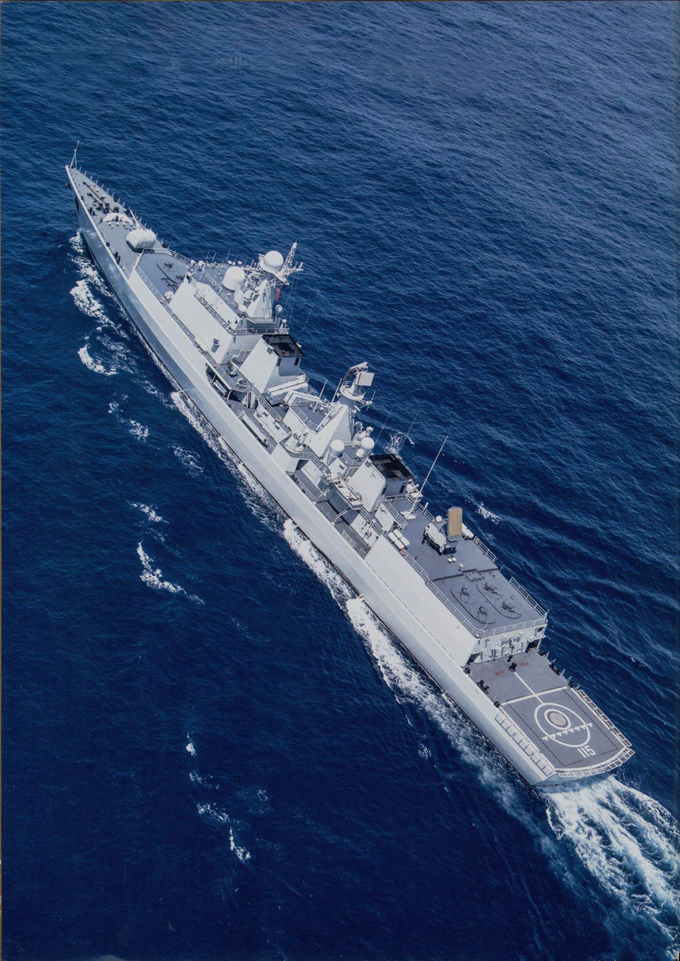 一步一步畫055型驅(qū)逐艦，揭秘，如何一步步繪制中國海軍的驕傲——055型驅(qū)逐艦的壯麗畫卷