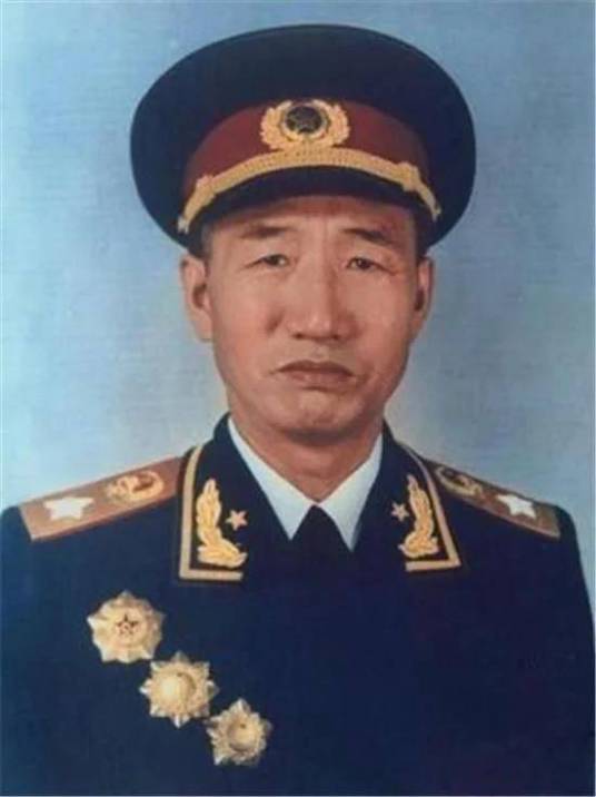 十大元帥，沙場(chǎng)征戰(zhàn)，誰(shuí)與誰(shuí)共鑄輝煌，十大元帥沙場(chǎng)征戰(zhàn)，輝煌共鑄的戰(zhàn)役歷程