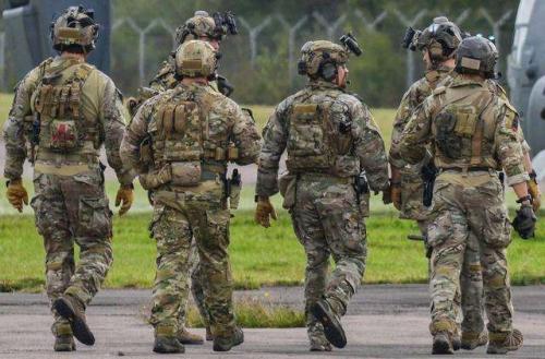 美軍裝備夜視儀數(shù)量及其影響，美軍夜視儀裝備數(shù)量及其戰(zhàn)略影響分析