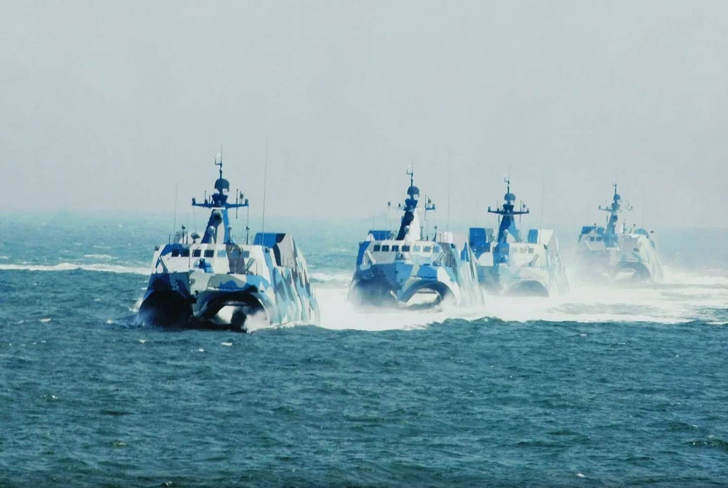 揭秘022導(dǎo)彈快艇的速度與威力，揭秘，022導(dǎo)彈快艇的速度與強(qiáng)大威力