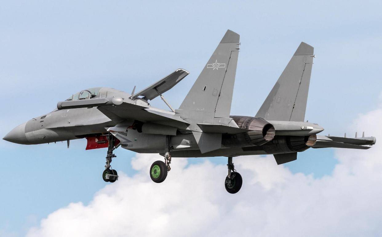殲-16D電子戰(zhàn)機性能深度解析，殲-16D電子戰(zhàn)機性能全面解讀