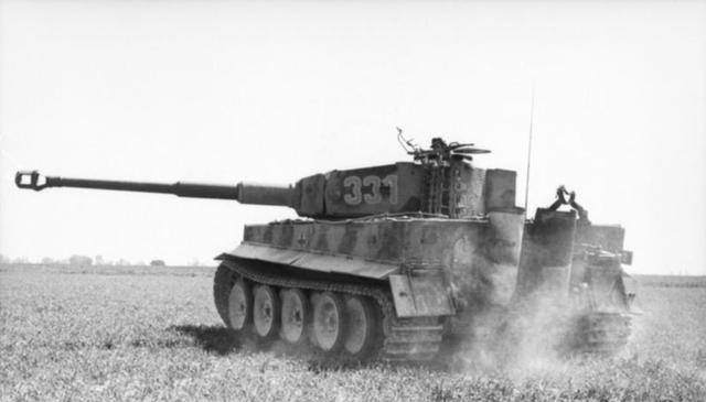 虎式坦克與長(zhǎng)88炮，一段戰(zhàn)爭(zhēng)中的傳奇故事，虎式坦克與長(zhǎng)88炮，戰(zhàn)爭(zhēng)中的傳奇篇章