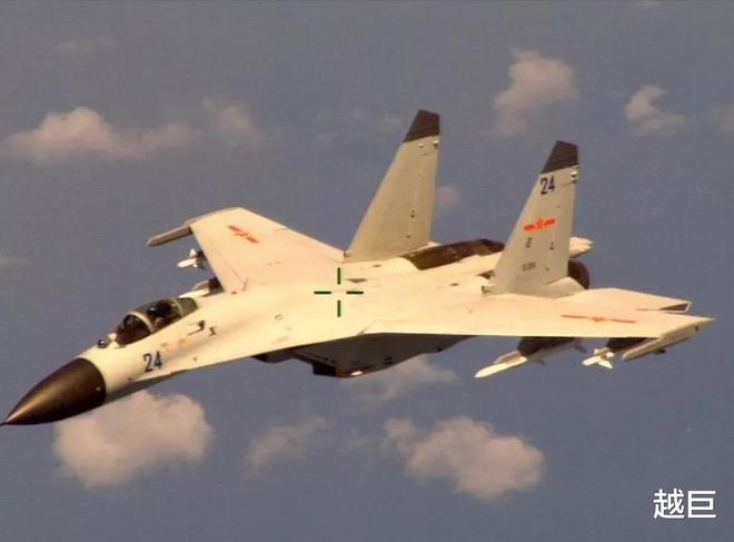 探索中國(guó)空軍的力量之源，白色24號(hào)殲-11戰(zhàn)機(jī)，揭秘中國(guó)空軍力量之源，殲-11戰(zhàn)機(jī)深度解析