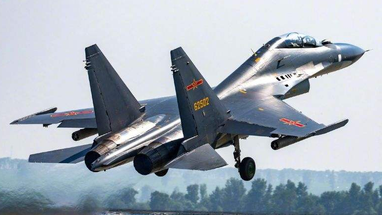 殲-16戰(zhàn)斗機(jī)的優(yōu)勢，殲-16戰(zhàn)斗機(jī)的優(yōu)勢解析