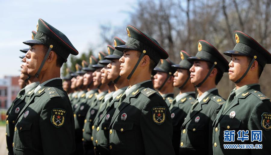 俄羅斯大閱兵中的中國(guó)方隊(duì)與喀秋莎的交響樂(lè)章，俄羅斯大閱兵中的中國(guó)方隊(duì)與喀秋莎交響樂(lè)章的震撼瞬間