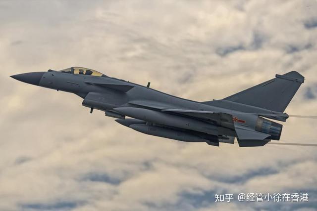 殲-10戰(zhàn)斗機(jī)服役時間，中國空軍的重要里程碑，殲-10戰(zhàn)斗機(jī)服役，中國空軍發(fā)展的重大里程碑